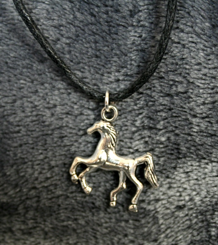 Kleine hanger paard zilver