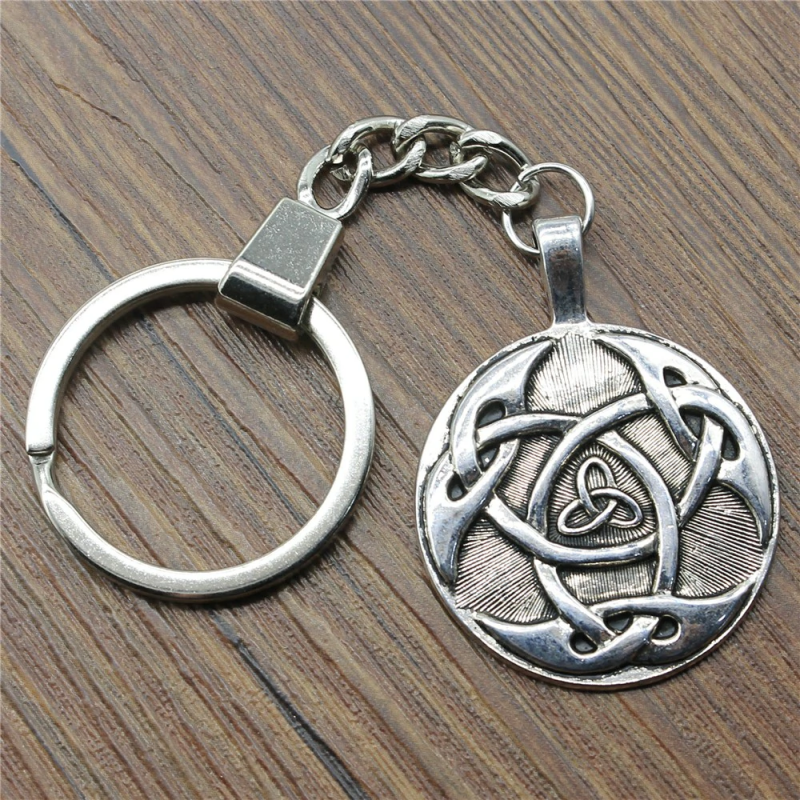 Sleutelhanger triquetra in Keltische knoop zilver